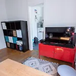 Charming Apt Near Republique